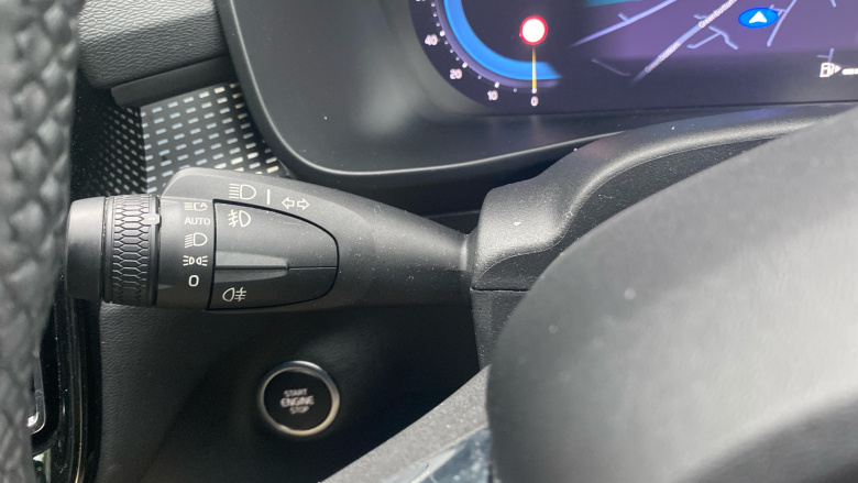 Volvo XC40 2.0 B3P Plus Dark 5dr Auto Petrol Estate